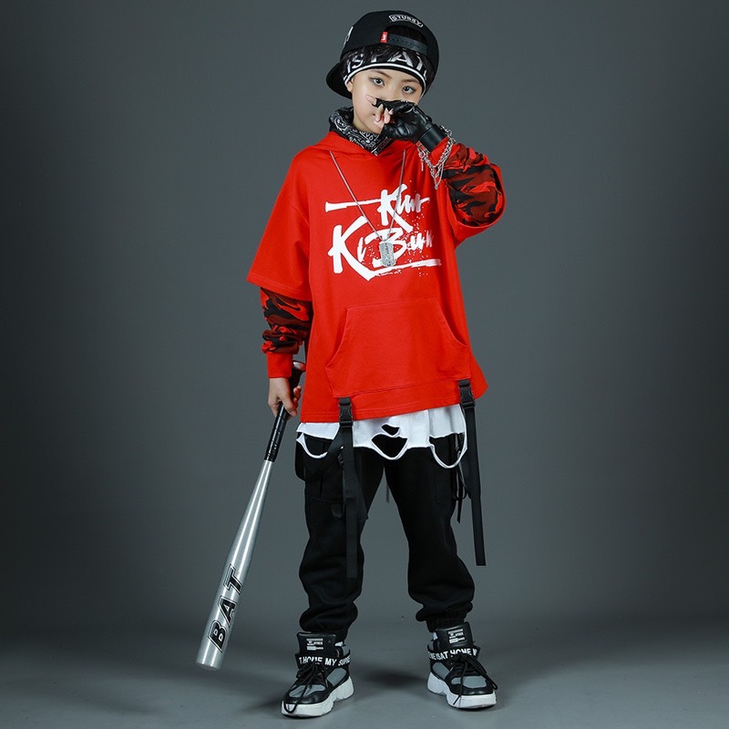 ชุดเต้น ชุดฮิปฮอป เสื้อสีแดง+กางเกงวอร์มสีขาว/ดำ อักษรจีน+ที่คาดหัว