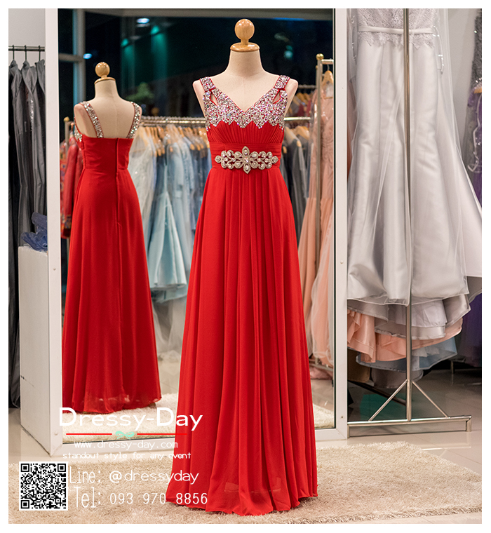 รหัส ชุดราตรียาว : BB125 ชุดราตรียาวแขนกุดสีแดงแบบเรียบหรูด้วยชุดประดับคริสตัสที่แขนชุดและเอว
