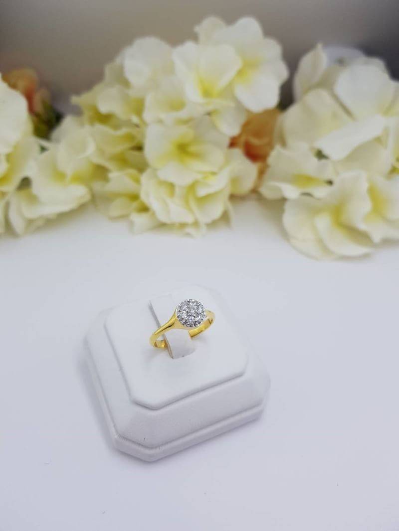 สั่งผลิตเพชรเบลเยี่ยมคัท แหวนแต่งงาน แหวนหมั้น ใส่เที่ยว ออกงาน แหวนทองคำ 18K เพชรแท้ 0.29 กะรัต 3.54 กรัม น้ำ 99 ราคาถูกมาก มีใบรับประกันค่ะ