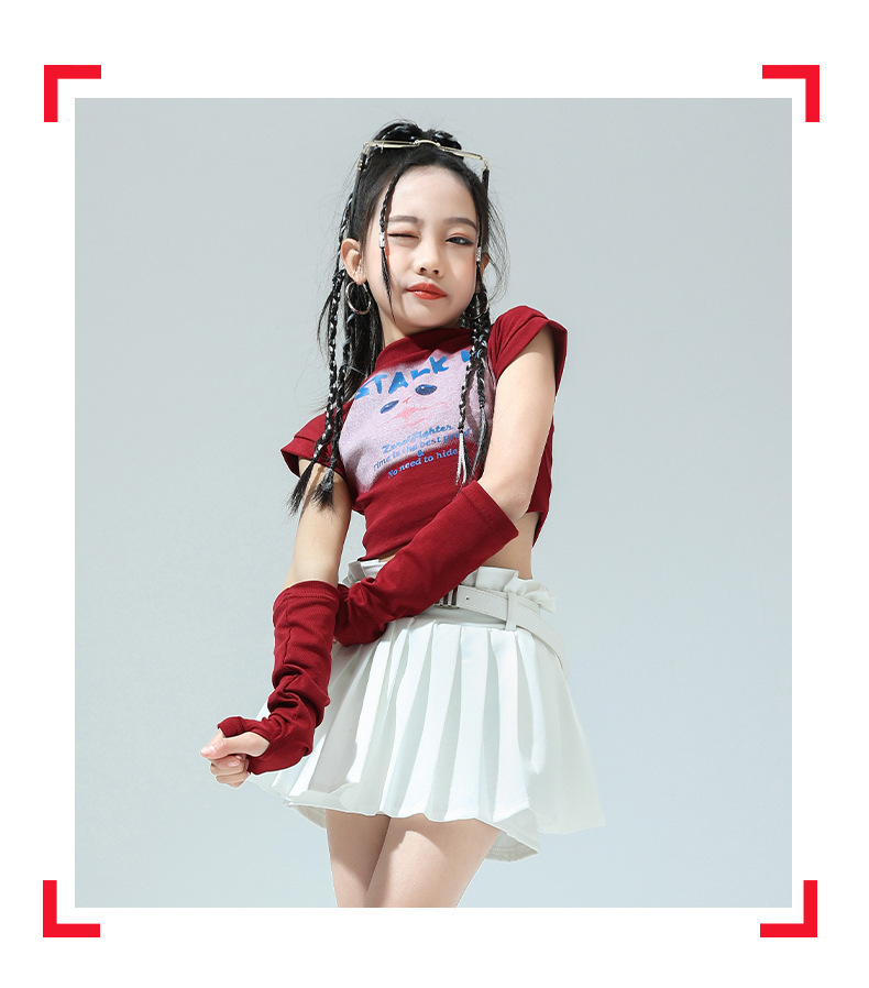 พร้อมส่ง***ชุดเต้น ลายแมว สไตล์เกาหลี เซ็ตเสื้อTKIAULS+กางเกงกระโปรง