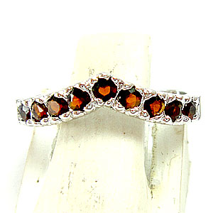 แหวนเงินแท้ราคาถูกชุบทองคำขาว โกเมนแท้ 0.54 กะรัต งานประณีตสวยงาม สั่งผลิตค่ะ