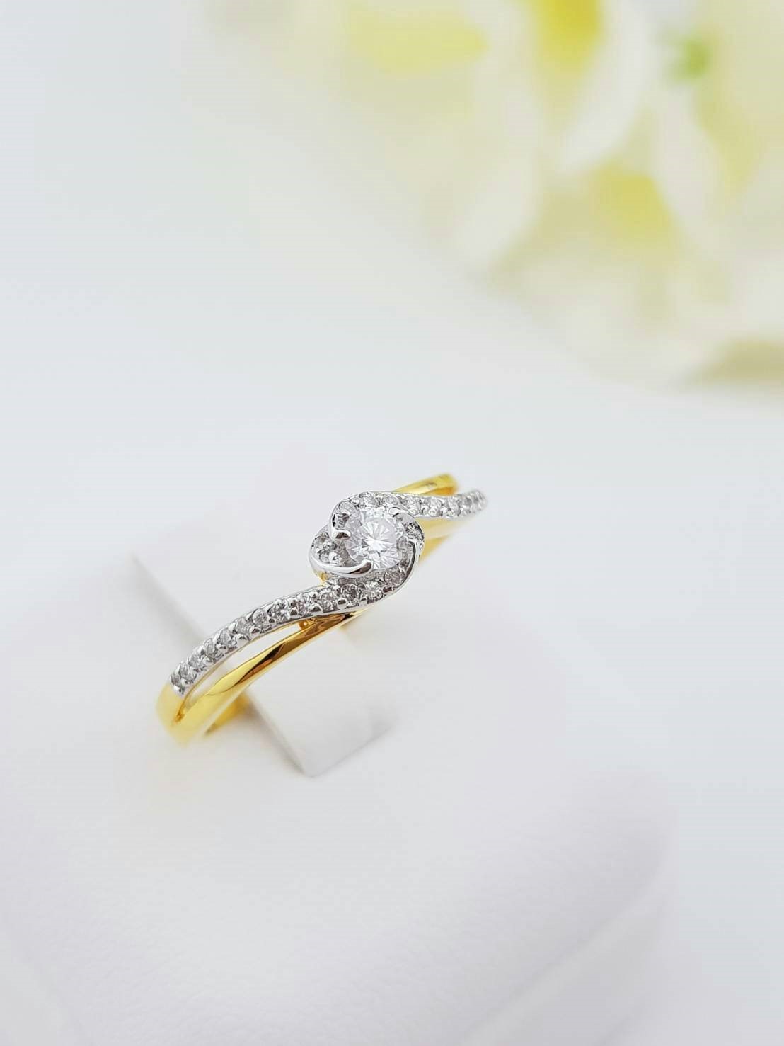 สั่งผลิตเพชรเบลเยี่ยมคัท แหวนแต่งงาน แหวนหมั้น ใส่เที่ยว ออกงาน แหวนทองคำ 18K เพชรแท้ 0.25 กะรัต 3.13 กรัม น้ำ 99 ราคาถูกมาก มีใบรับประกันค่ะ