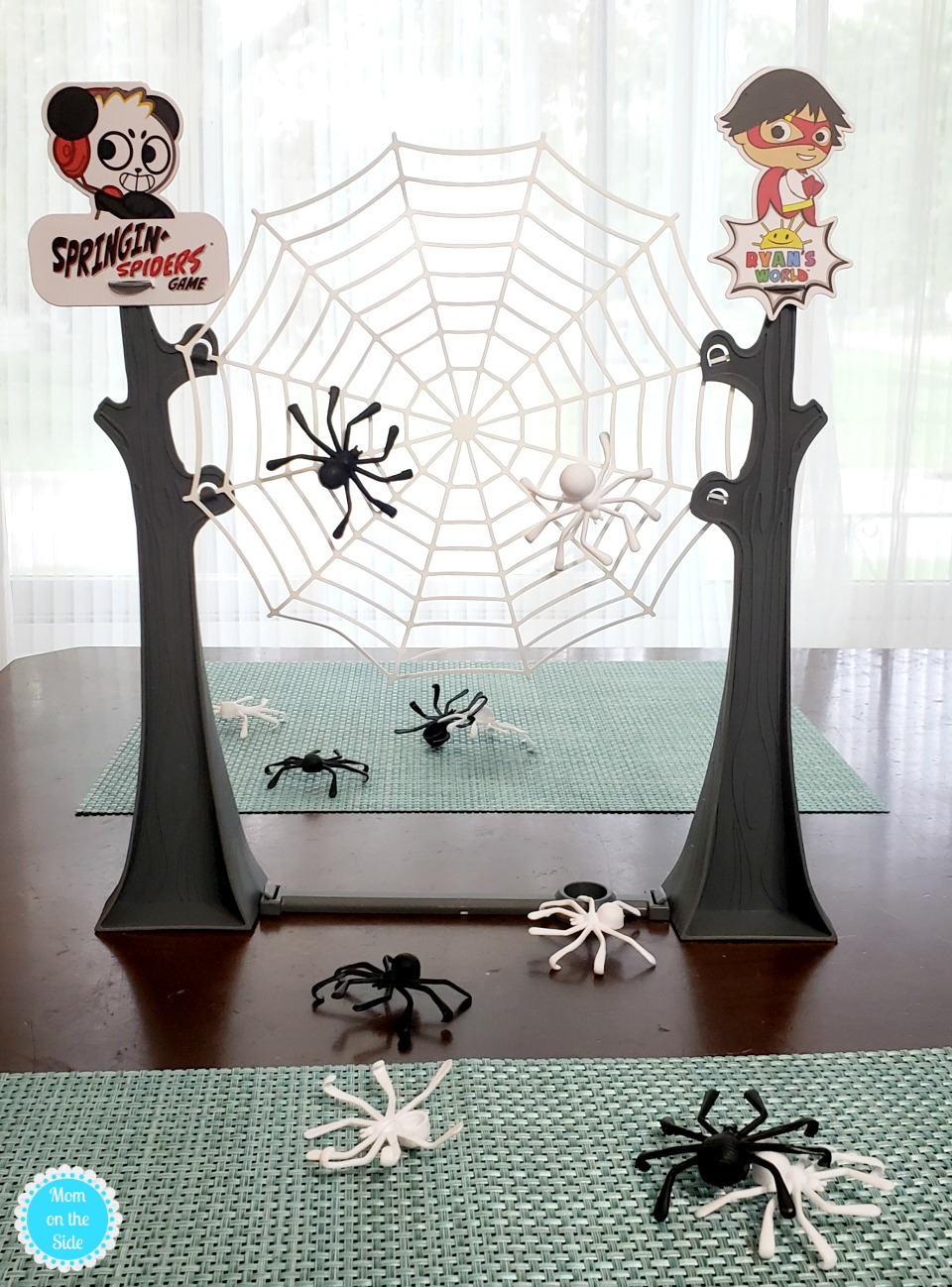 Ryan's World Springin 'Spiders