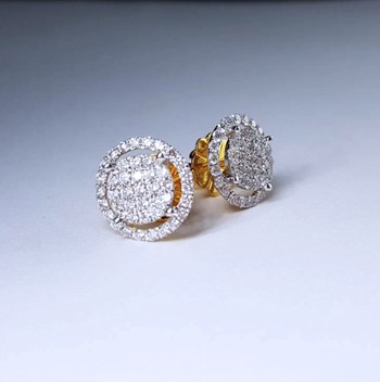 สั่งผลิตต่างหูทองเพชรเบลเยี่ยมคัท ใส่ทุกวัน ใส่เที่ยว ออกงาน เพชรแท้ ทอง18K 1.05 ตัง 2.80 กรัม น้ำ 98 ราคาถูกมาก มีใบรับประกันค่ะ