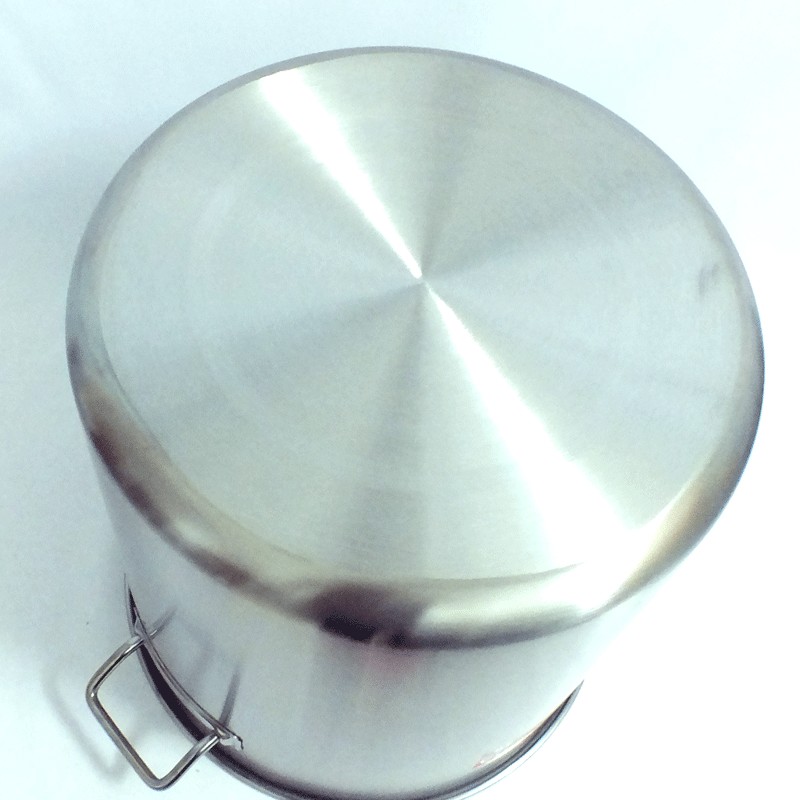 หม้อสตูว์ 40x40 ซม. ตราหัวม้าลาย