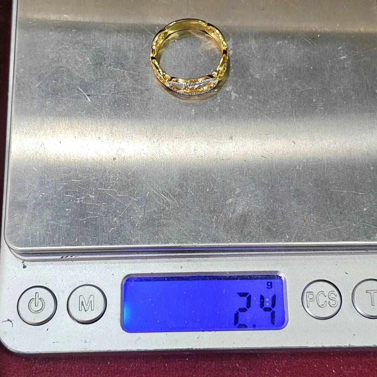 พร้อมส่งและสั่งผลิตแหวนเพชรเก๋ๆ แหวนแต่งงาน แหวนหมั้น ใส่เที่ยว ออกงาน แหวนทองคำ 9K เพชรกุหลาบแท้ 0.14 กะรัต 26 เม็ด ราคาถูกมาก ส่งฟรี