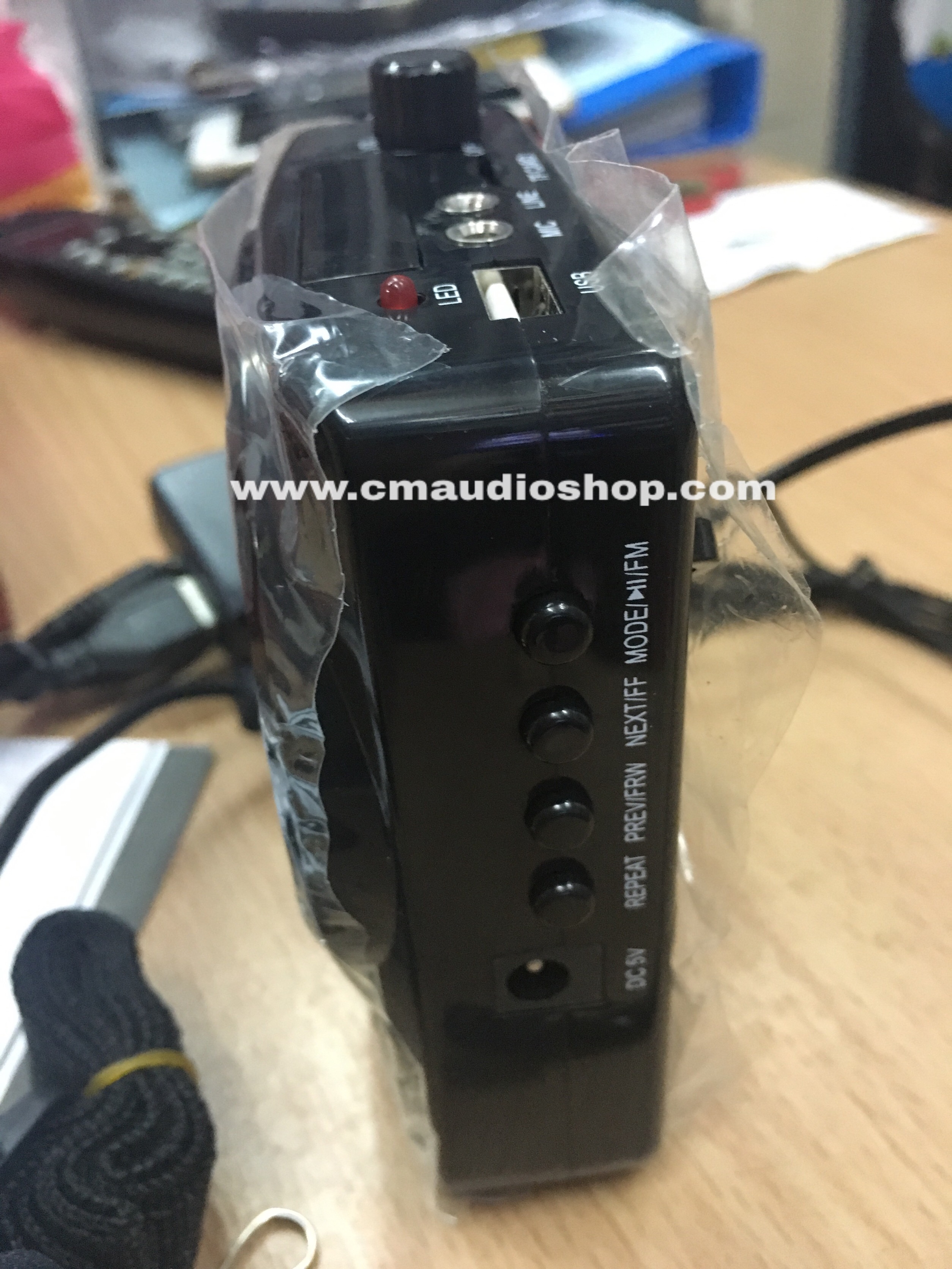 ไมค์-ลำโพงคาดเอว SD-1001 (USB)