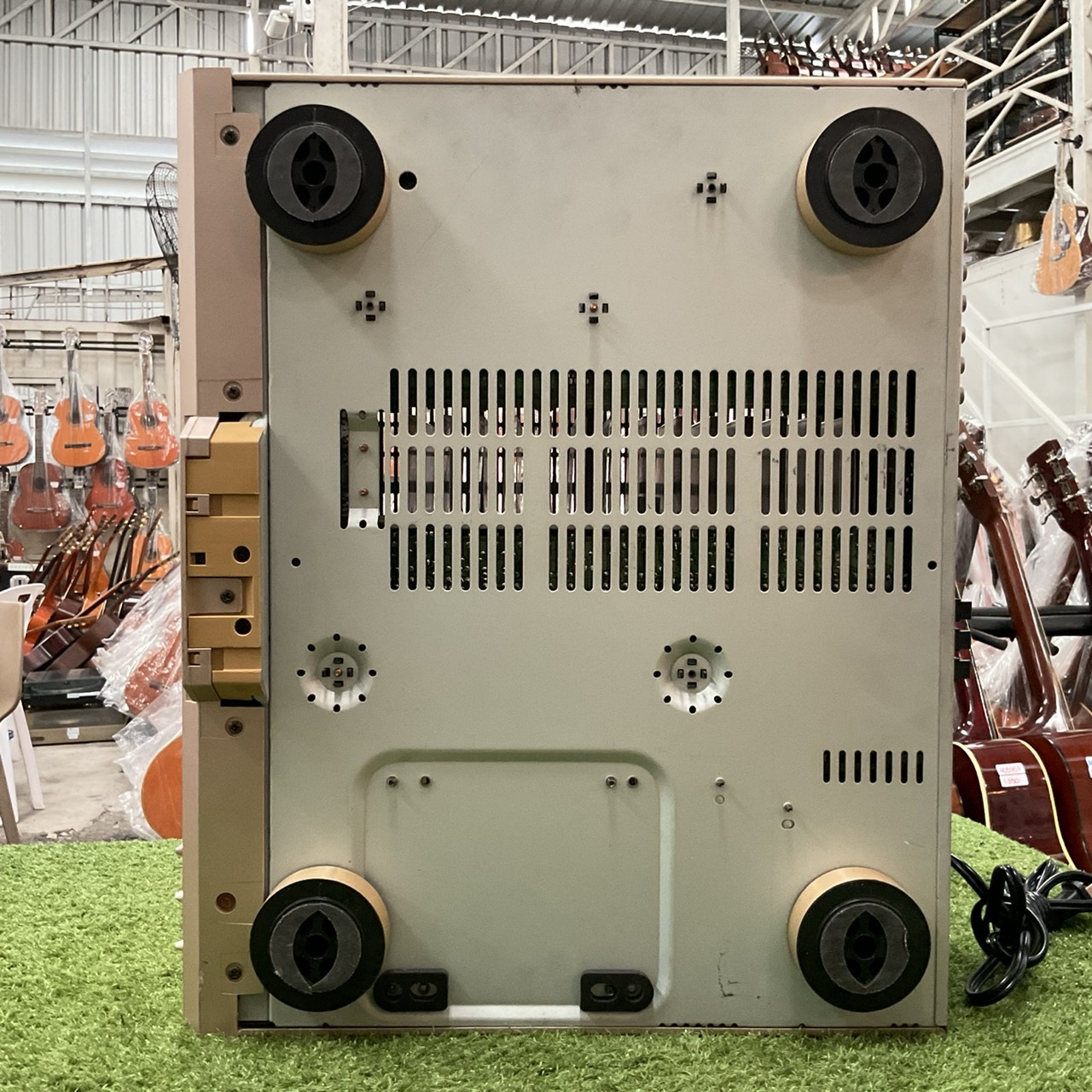 เครื่องขยายเสียง YAMAHA : DSP-AX420