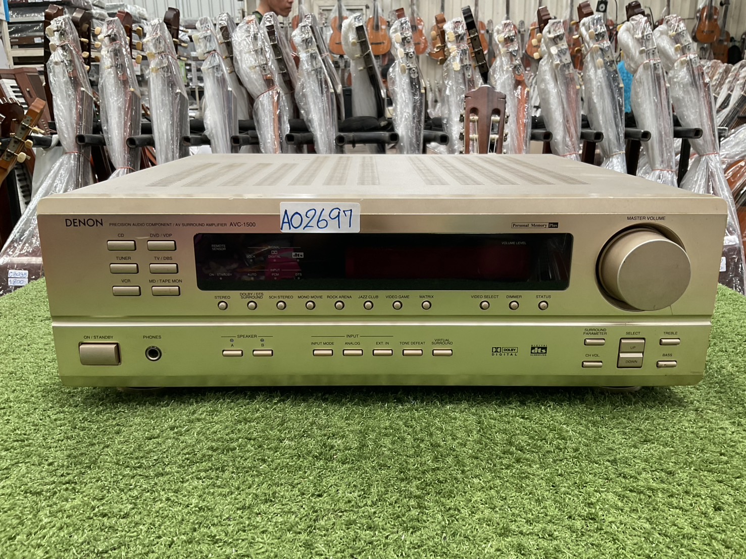 เครื่องขยายเสียง DENON : AVC-1500