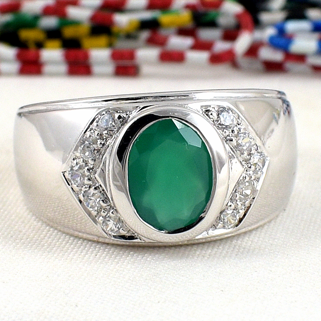 แหวนเงินแท้ราคาถูกชุบทองคำขาว พลอยแท้กรีนอะเกท 1.60 กะรัต เพชรCZ 0.30 กะรัต งานประณีตสวยงาม สั่งผลิตค่ะ