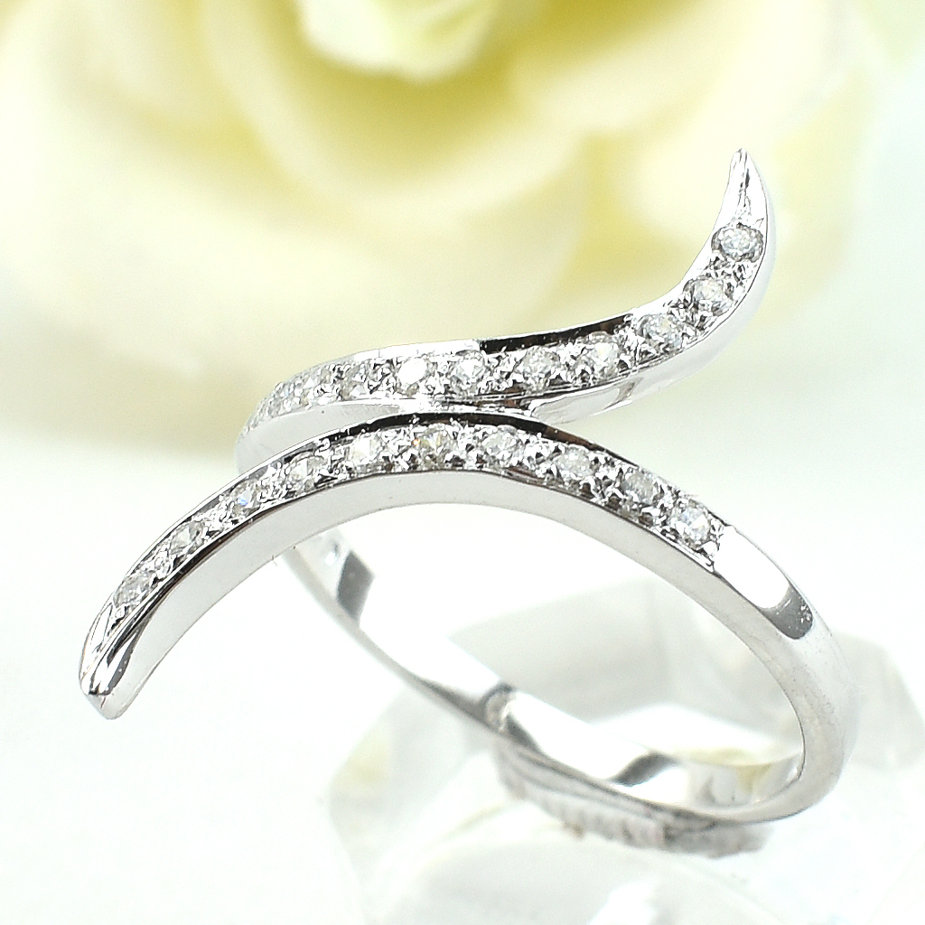 แหวนเงินแท้ราคาถูกชุบทองคำขาว เพชรCZแท้ 0.147 กะรัต งานประณีตสวยงาม สั่งผลิตค่ะ