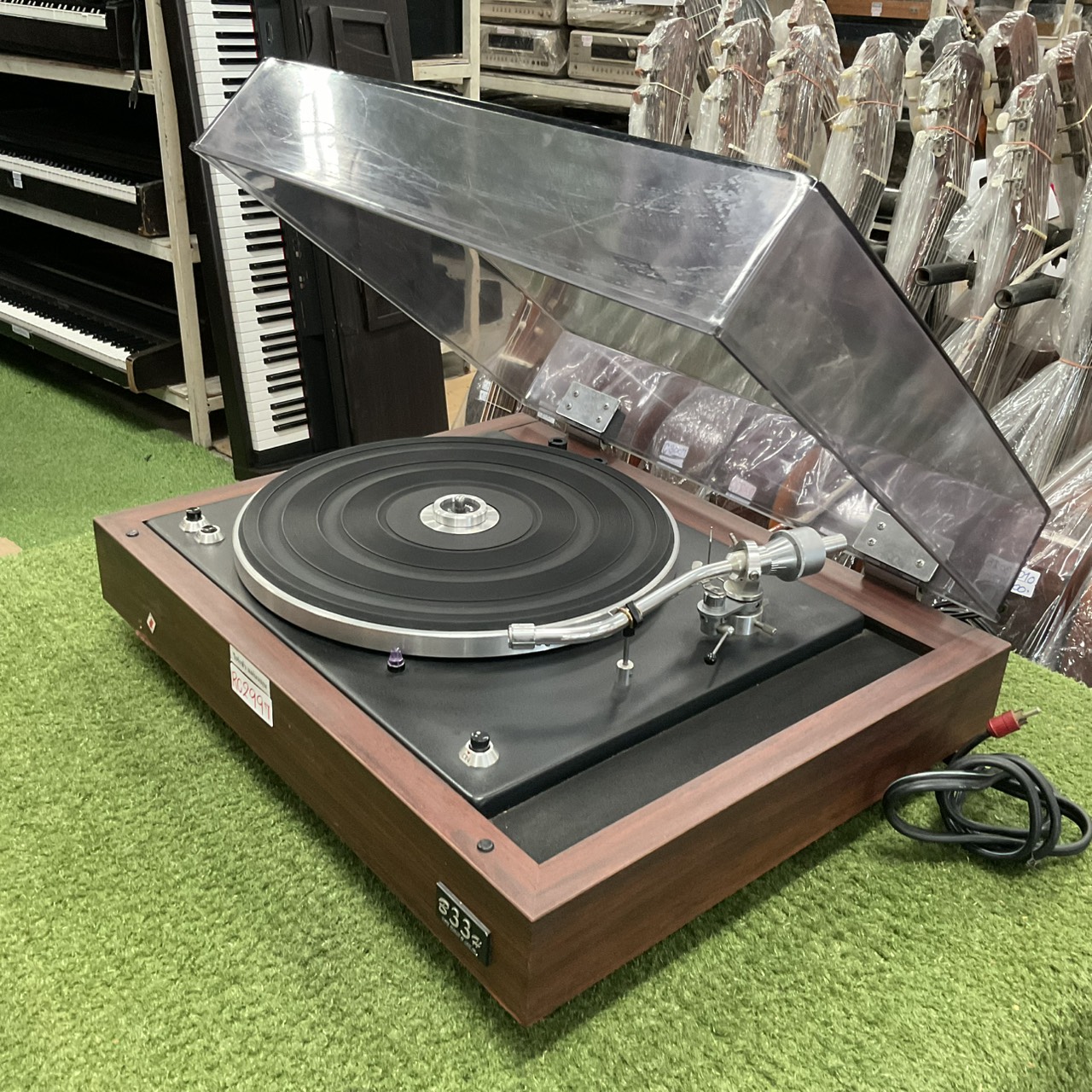 เครื่องเล่นแผ่นเสียง VICTOR : JL-B33H