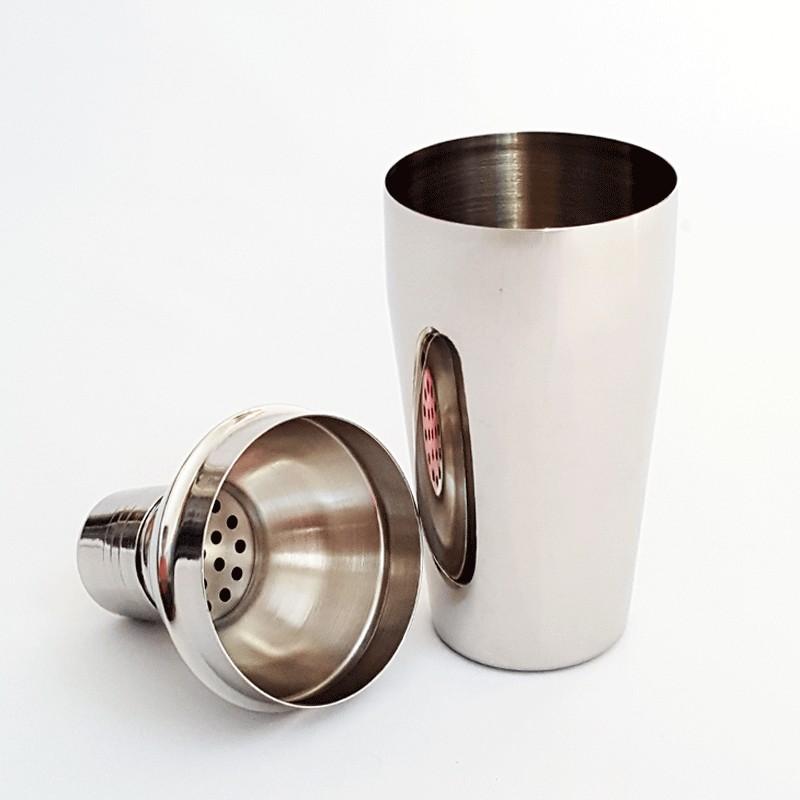 เชคเกอร์สเตนเลสผสมเหล้า 550 ซีซี ( Shaker ) ( สีเงิน )