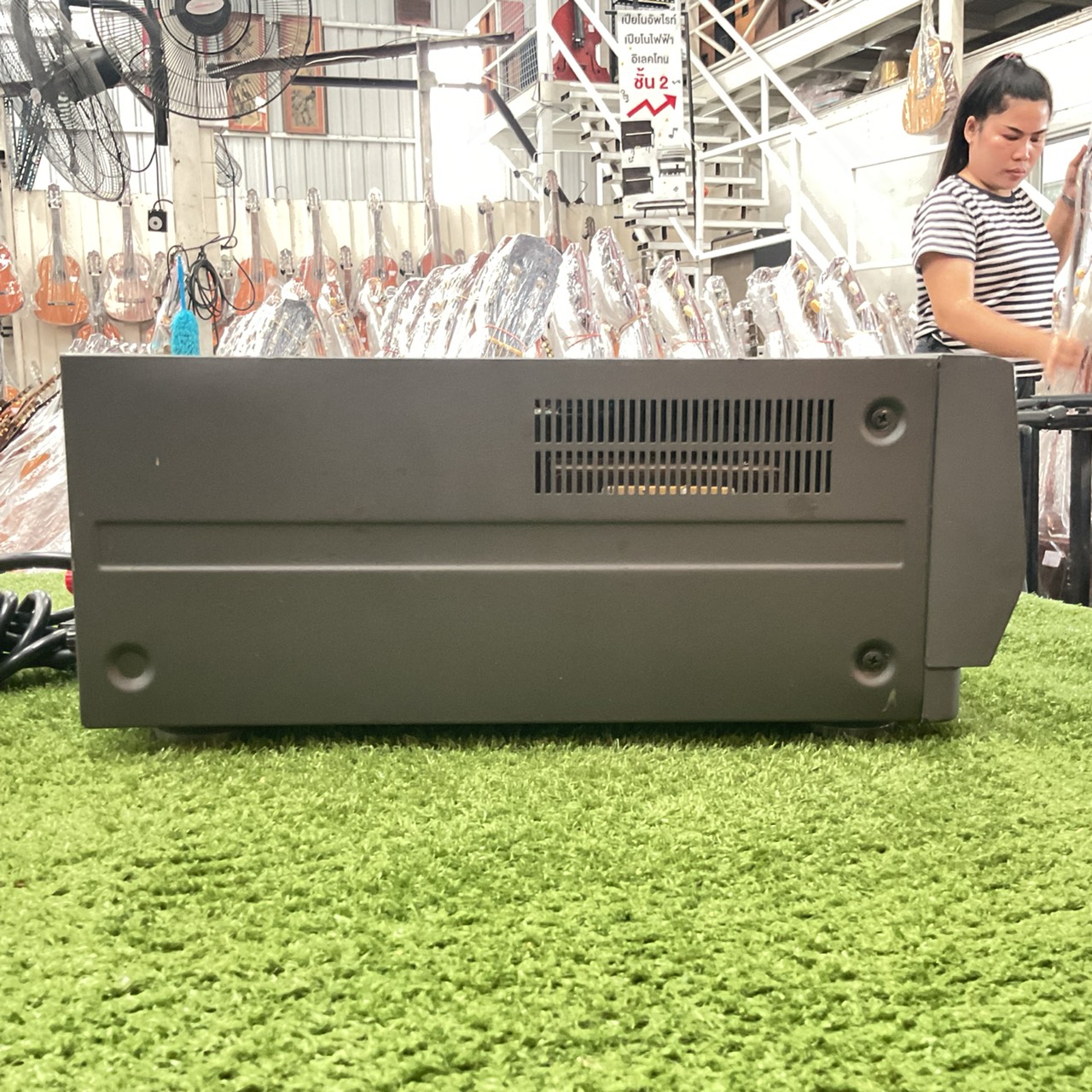 เครื่องขยายเสียง KENWOOD : KRF-V7771D สินค้าไม่พร้อมใช้งาน (ต้องซ่อม)