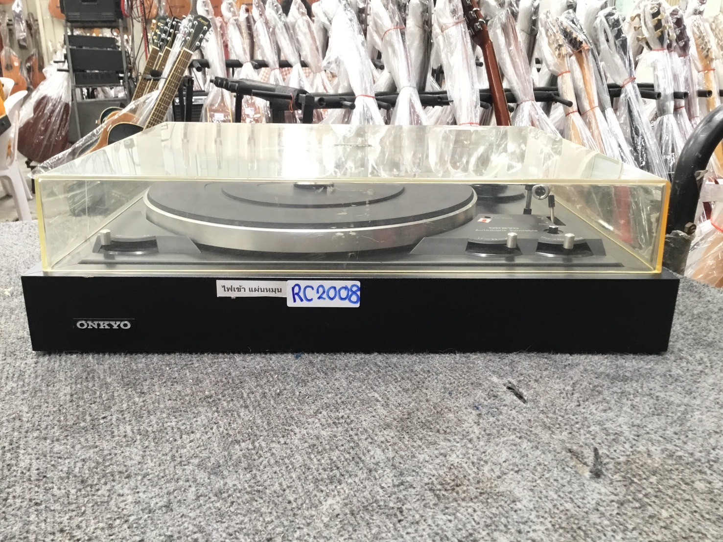 เครื่องเล่นแผ่นเสียง ONKYO : CP-3300F