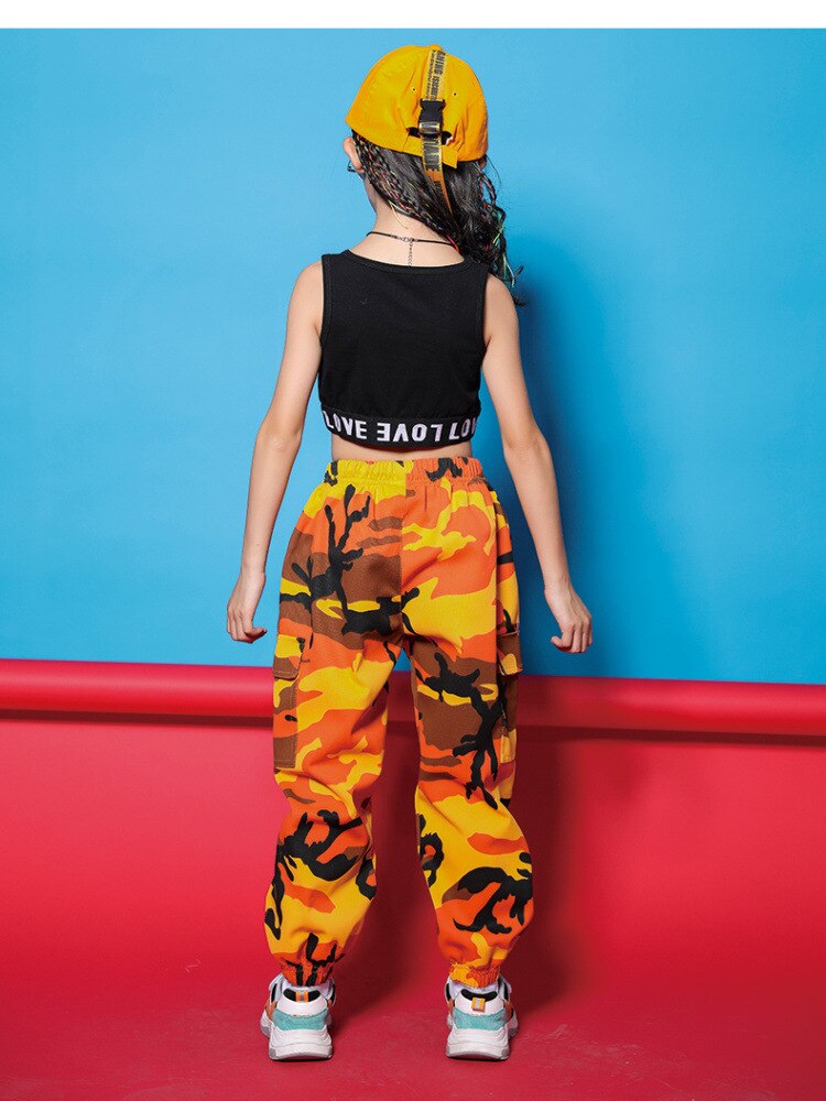 ชุดแดนซ์เซอร์ เสื้อสีดำ-กางเกงลายทหารสีส้ม