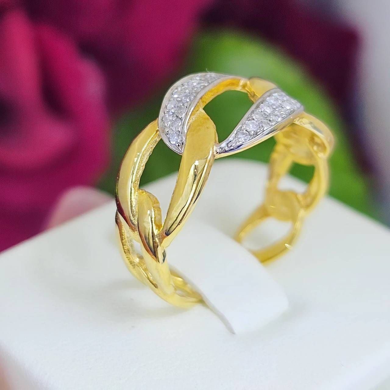 พร้อมส่งและสั่งผลิตแหวนเพชรแท้ลายเลส แหวนแต่งงาน แหวนหมั้น ใส่เที่ยว ออกงาน แหวนทองคำ 9K เพชรกุหลาบแท้ 0.16 กะรัต 30 เม็ด ราคาถูกมาก ส่งฟรี
