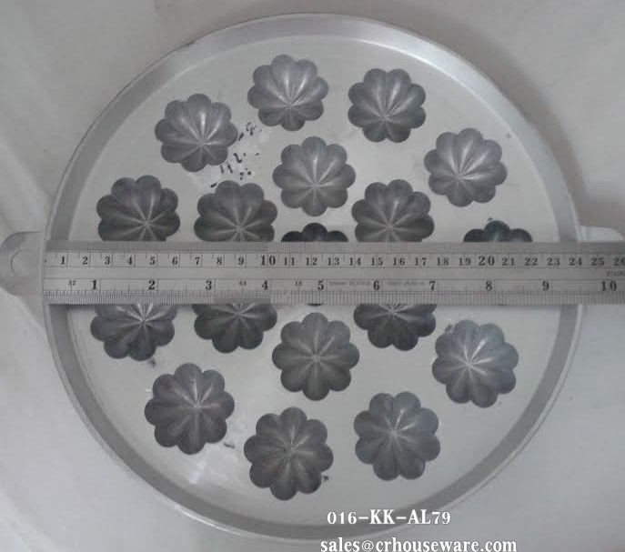 พิมพ์ขนมไข่อะลูมิเนียม ขนาด 9 นิ้ว ลายมะยมดอกเล็ก 1ถาดมี 18 ดอก 016-KK-AL79