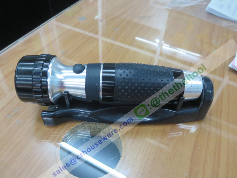 ไฟฉายฉุกเฉินไฟ LED ติดผนัง สีดำ (Wallmounted LED flashlight, black) 005-WLF001