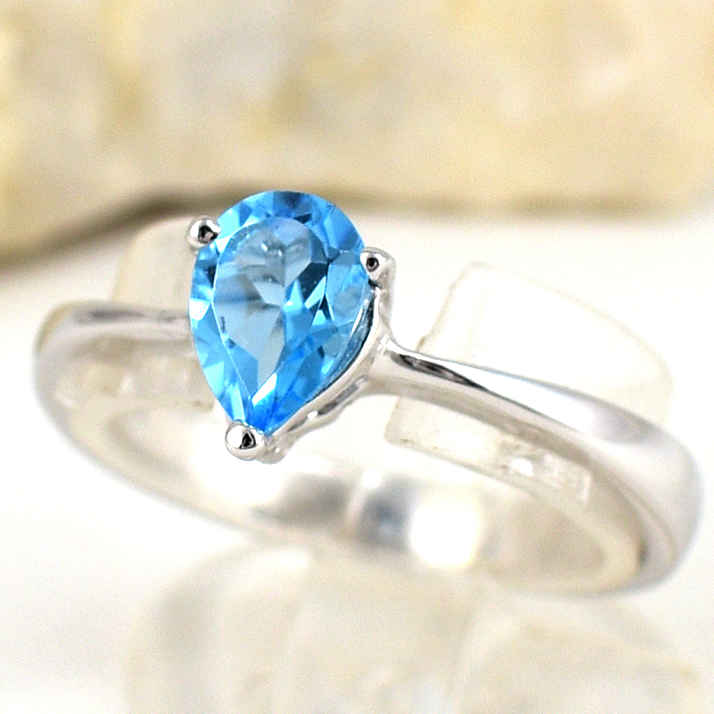 แหวนเงินแท้ราคาถูกชุบทองคำขาว สวิสบลูโทปาซแท้ 0.80 กะรัต งานประณีตสวยงาม สั่งผลิตค่ะ