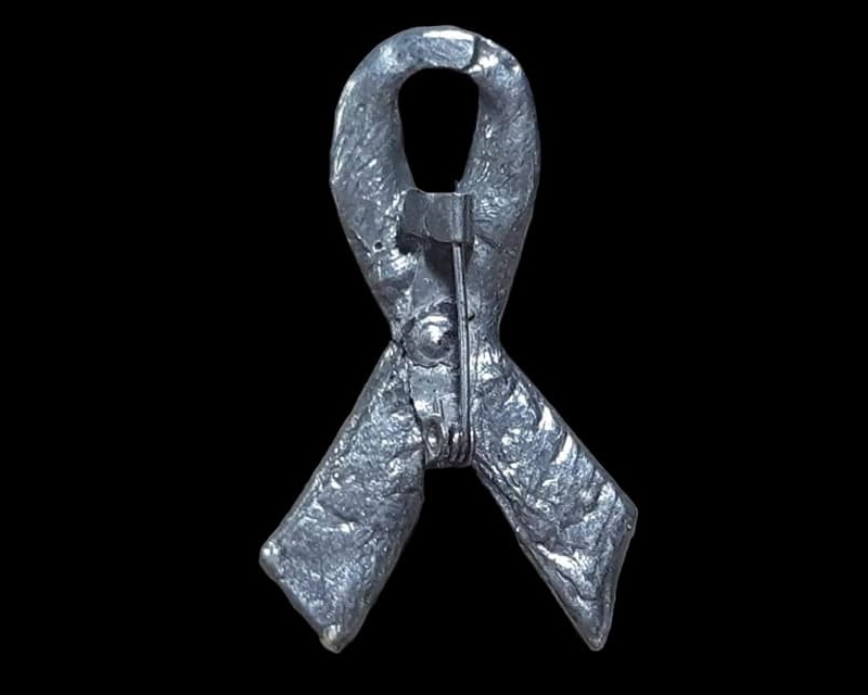 เข็มกลัดโบว์ พลอยขาว