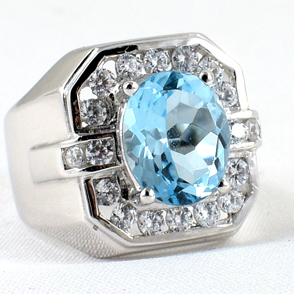 แหวนเงินแท้ราคาถูกชุบทองคำขาว สวิสบลูโทปาซแท้ 4.50 กะรัต เพชรCZ 0.72 กะรัต งานประณีตสวยงาม สั่งผลิตค่ะ