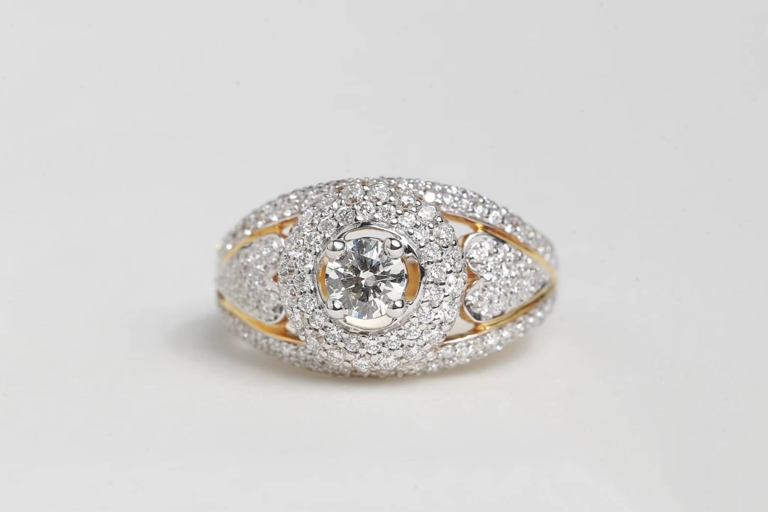 แหวนทองแท้ เพชรแท้ เพชรชู Gold 18K 6.17g D 318/1.46 ct D 1/0.37 ct