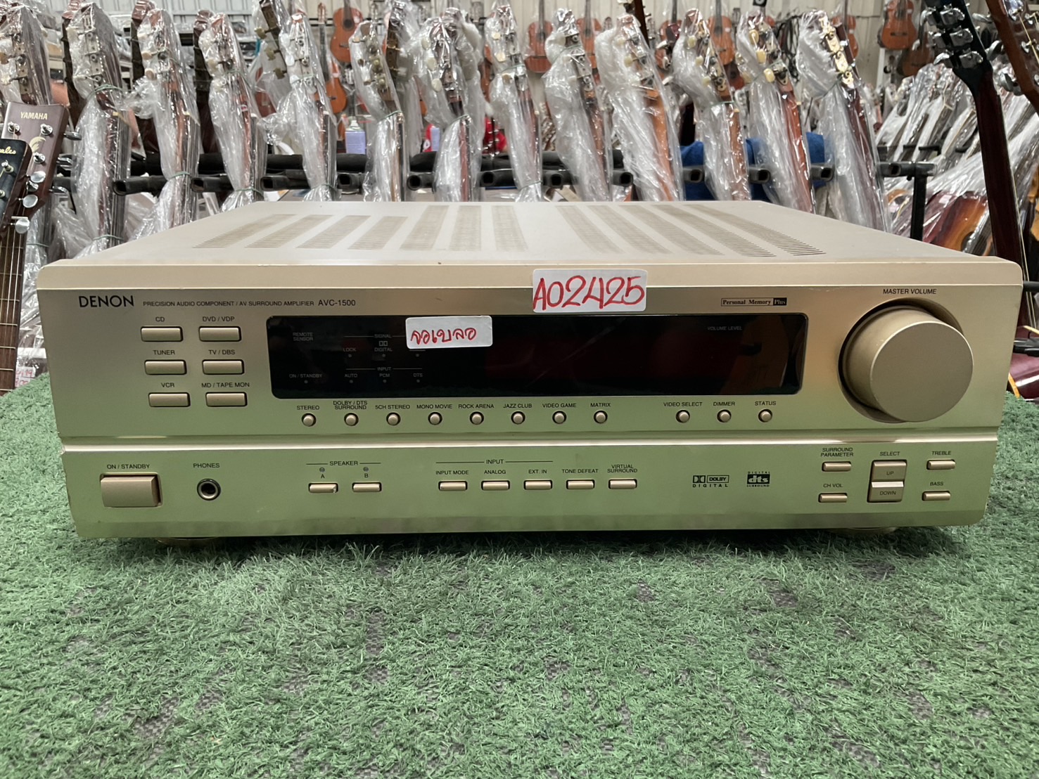 เครื่องขยายเสียง DENON : AVC-1500