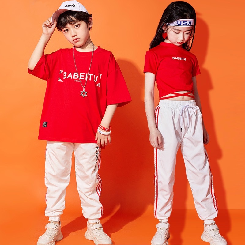 ชุดเต้น ฮิปฮอป สีแดง ลายอักษร XOXO / ชุดผู้หญิง สีขาว-แดง