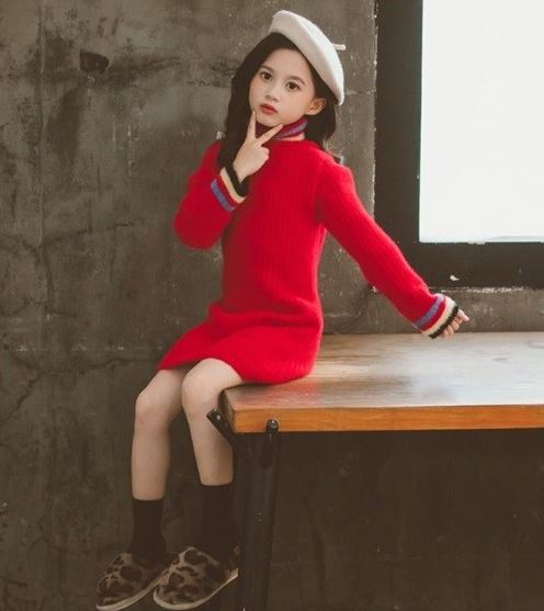 ชุดเดรสไหมพรมแขนยาว สีดำ