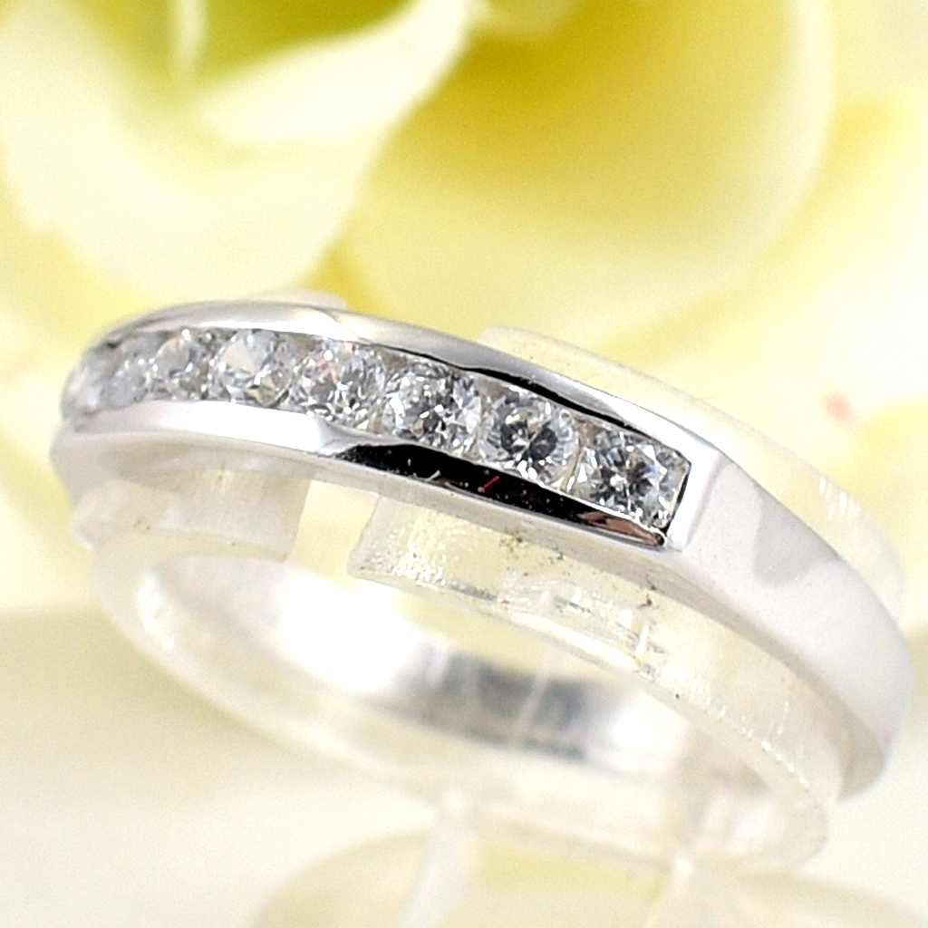 แหวนเงินแท้ราคาถูกชุบทองคำขาว เพชรCZแท้ 0.24 กะรัต งานประณีตสวยงาม สั่งผลิตค่ะ