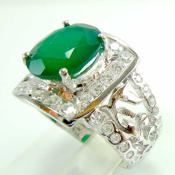 แหวนเงินแท้ราคาถูกชุบทองคำขาว พลอยแท้กรีนอะเกท 3.55 กะรัต เพชรCZ 0.78 กะรัต งานประณีตสวยงาม สั่งผลิตค่ะ