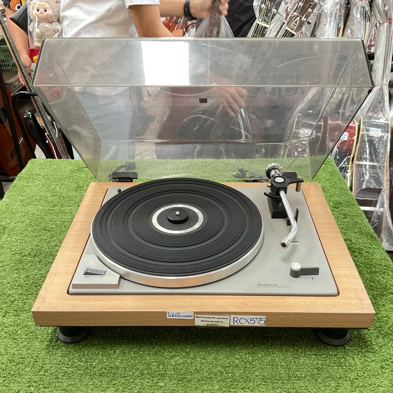 เครื่องเล่นแผ่นเสียง Technics : SS-7600 สินค้าไม่พร้อมใช้(ต้องซ่อม)