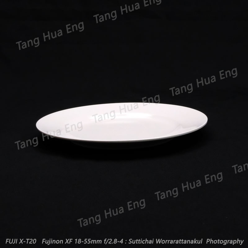 จานทรงตื้น 6.5 ตรายูนิก้า P901-6.5 สีฟ้า