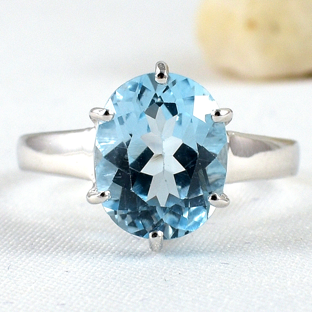 แหวนเงินแท้ราคาถูกชุบทองคำขาว สกายบลูโทปาซแท้ 3.35 กะรัต งานประณีตสวยงาม สั่งผลิตค่ะ