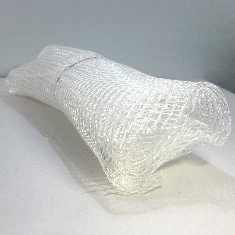 ตาข่ายรองแก้ว ขนาด 2 ฟุต ยาว 2.5 เมตร สีใส ( SHELF LINER )