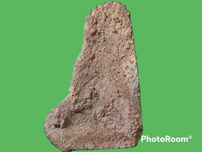 พระร่วงนั่งกรุบ้านหัวเกาะ จ.สุพรรณบุรี พิมพ์สมาธิ เนื้อตะกั่วสนิมแดง