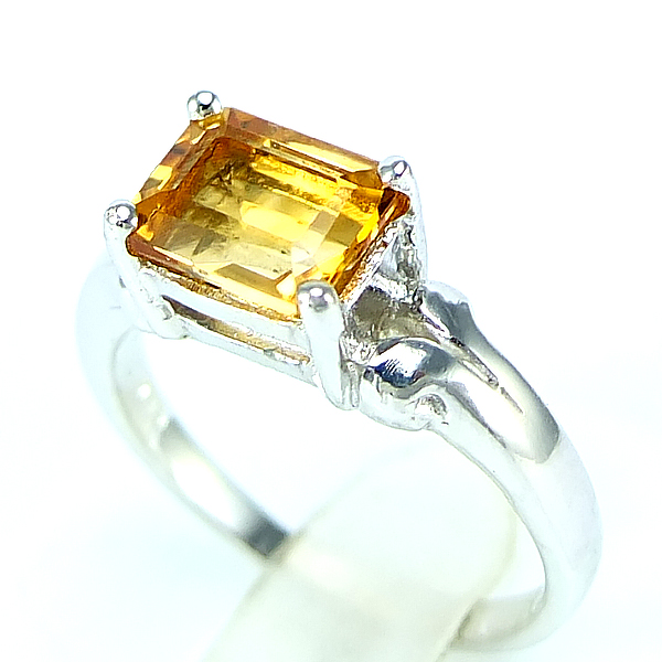 แหวนเงินแท้ราคาถูกชุบทองคำขาว ซิทรินแท้ 1.60 กะรัต งานประณีตสวยงาม สั่งผลิตค่ะ