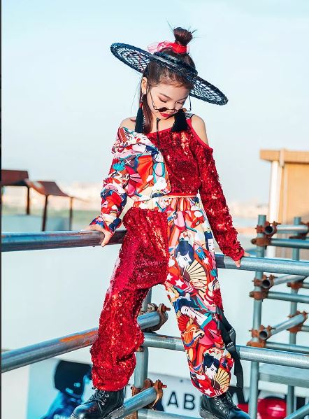 **พร้อมส่ง**ชุดเต้น ชุดฮิปฮอป เสื้อแขนยาว ปักเลื่อม พร้อมกางเกงขาขายาว