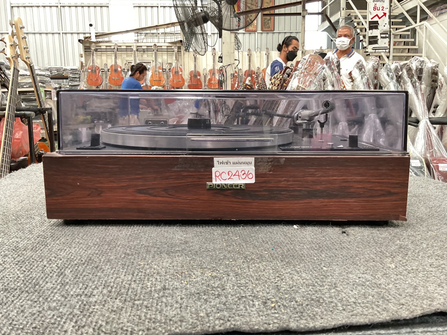 เครื่องเล่นแผ่นเสียง PIONEER