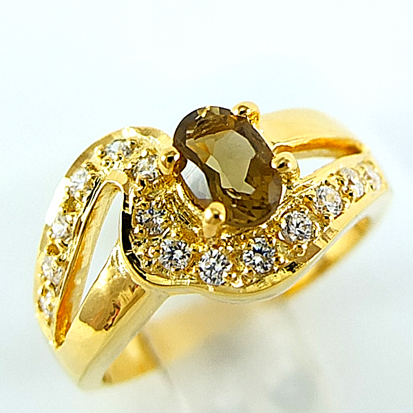 แหวนเงินแท้ราคาถูกชุบทองคำขาว พลอยแท้สโมกกี้ควอทซ์ 0.55 กะรัต เพชรCZ 0.21 กะรัต งานประณีตสวยงาม สั่งผลิตค่ะ