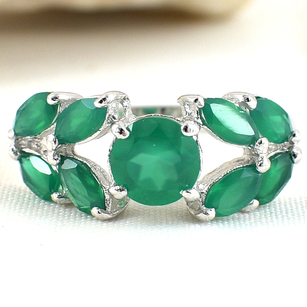 แหวนเงินแท้ราคาถูกชุบทองคำขาว พลอยแท้กรีนอะเกท 0.77 กะรัต เพชรCZ 1.12 กะรัต งานประณีตสวยงาม สั่งผลิตค่ะ