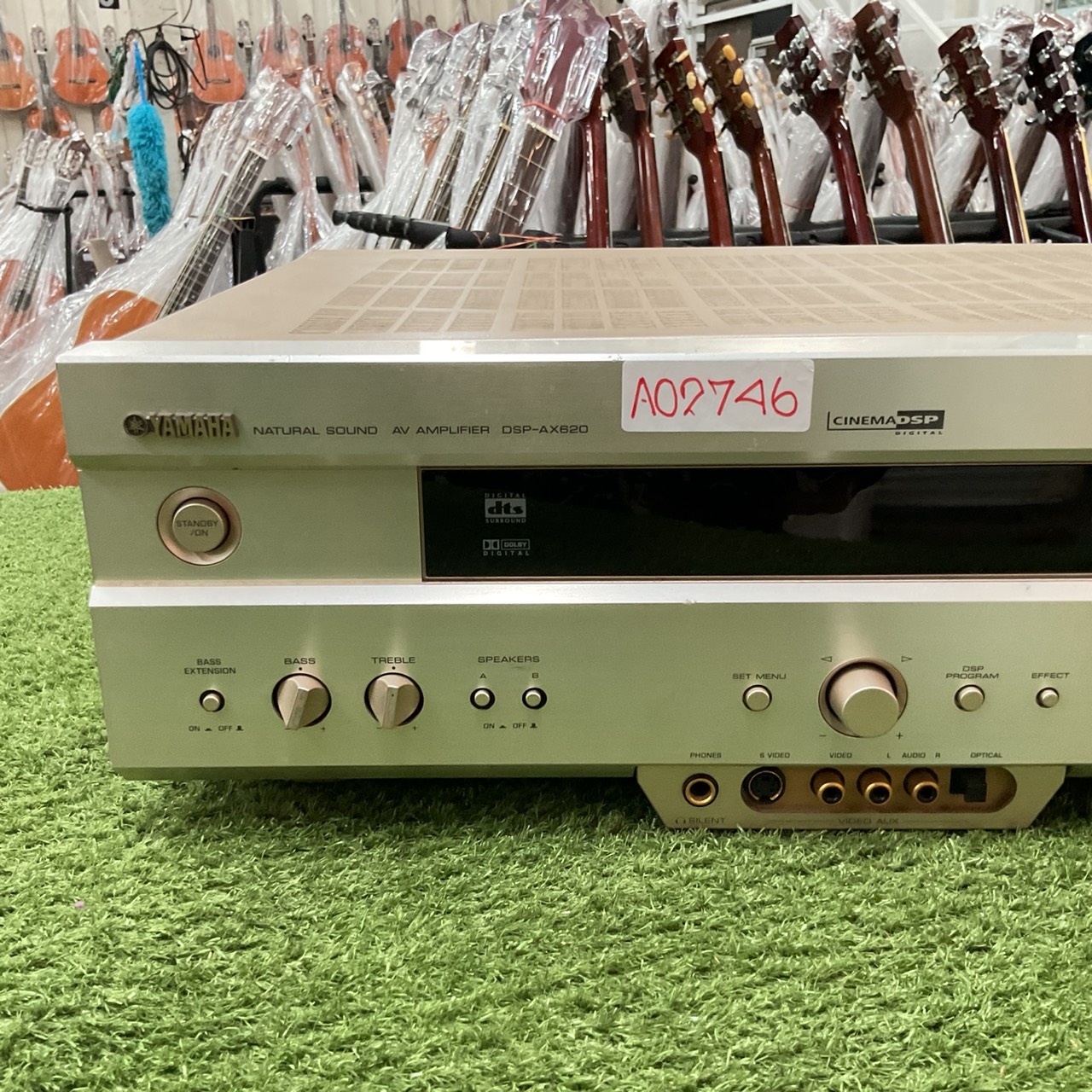 เครื่องขยายเสียง YAMAHA : DSP-AX620