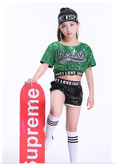 ชุดเต้น เสื้อแขนสั้น ปักเลื่อม Rocket +กางเกงขาสั้น สีดำ