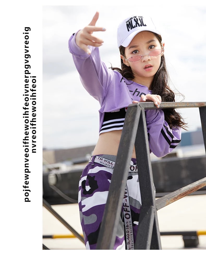 ชุดเต้น ชุดแดนซ์ เสื้อแขนยาวสีม่วง+ครอปตัวใน+กางเกงขายาว ลายทหาร