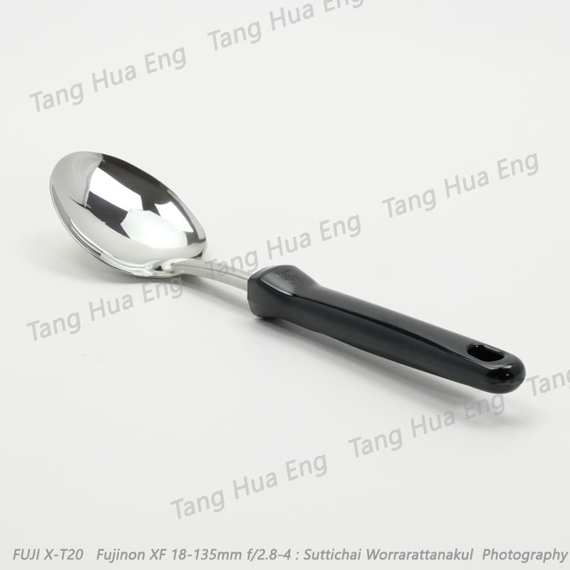 ทัพพีเล็ก-ด้ามดำ โฟกัส ตราหัวม้าลาย