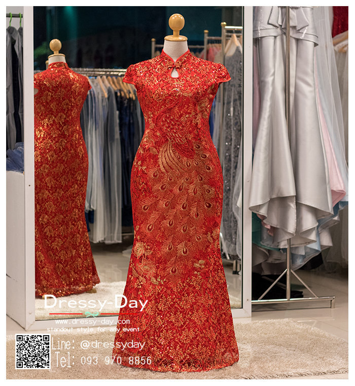 รหัส ชุดราตรีคนอ้วน : KPL049 ชุดกี่เพ้าประยุกต์ราคาถูกลายนกยูง ชุดกี่เพ้าสวยๆ สีแดง งานปักเลื่อมมือ สวยๆ ทรงเข้ารูป ใส่เป็นชุดกี่เพ้าแต่งงานก็สวยคะ กี่เพ้าคนอ้วน