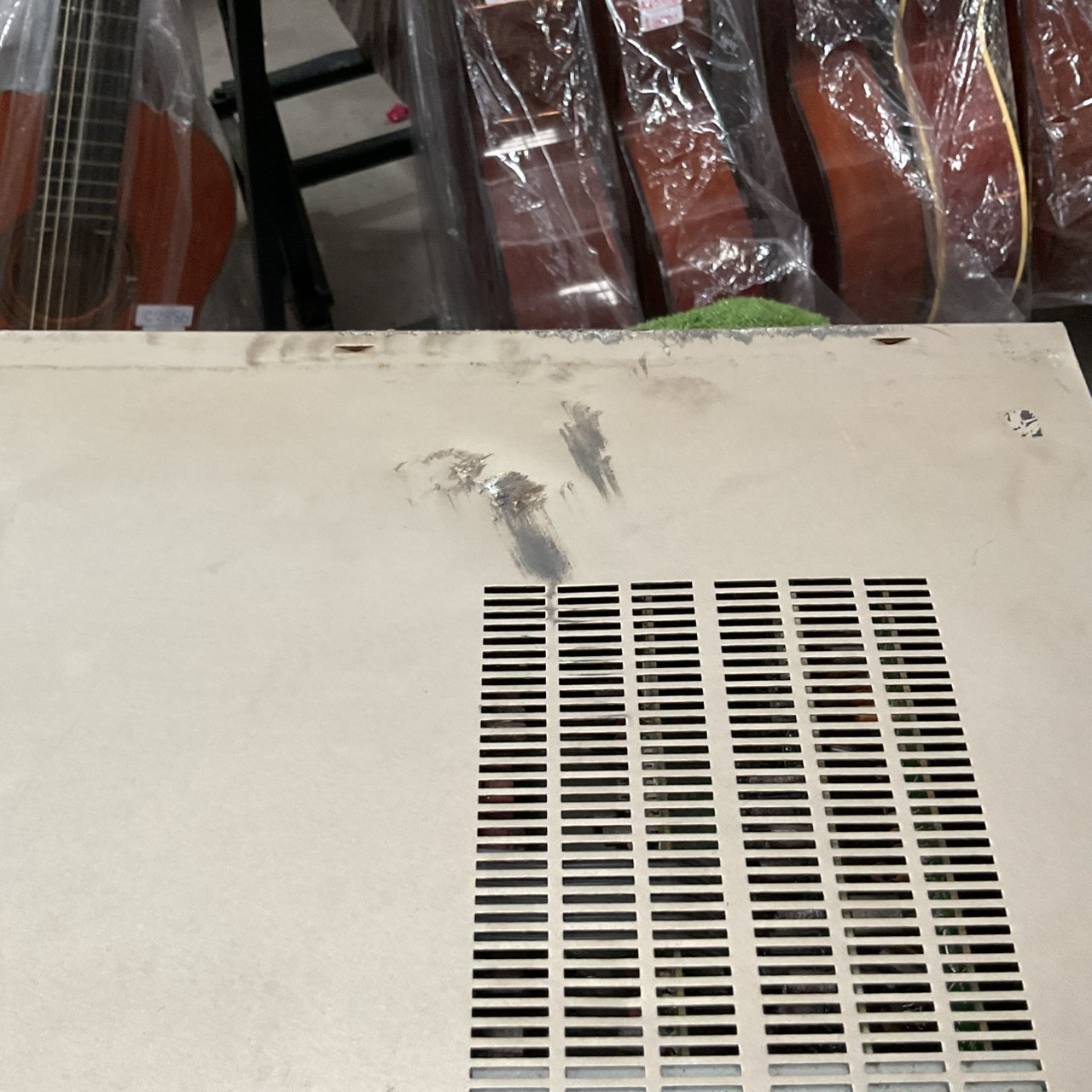 เครื่องขยายเสียง KENWOOD : KR-V999D สินค้าไม่พร้อมใช้งาน (ต้องซ่อม)