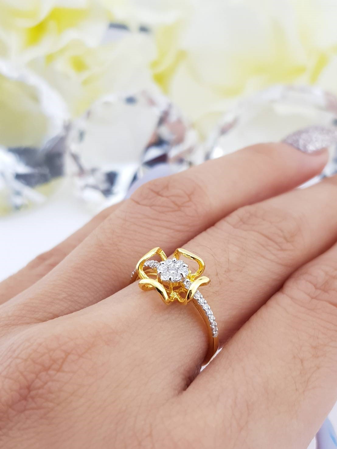 สั่งผลิตเพชรเบลเยี่ยมคัท แหวนแต่งงาน แหวนหมั้น ใส่เที่ยว ออกงาน แหวนทองคำ 18K เพชรแท้ 0.21 กะรัต 2.34 กรัม น้ำ 99 ราคาถูกมาก มีใบรับประกันค่ะ