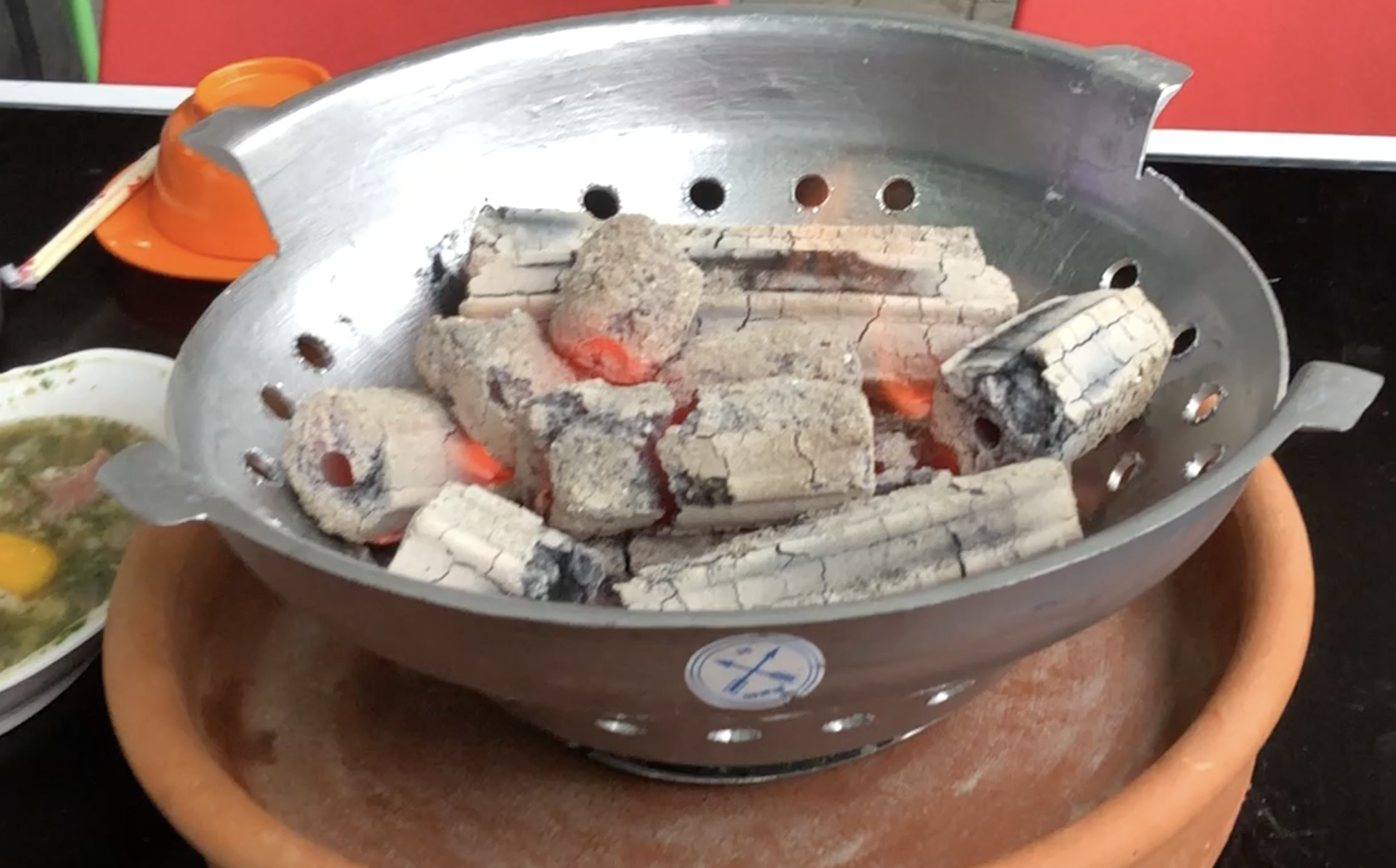 เตาถ่านสำหรับย่างหมูกระทะอะลูมิเนียม 35 cm.Charcoal grill for grilled pork, aluminum skillet. Code:006-AL-35B,เตาถ่านหมูกระทะไซส์ครอบครัว